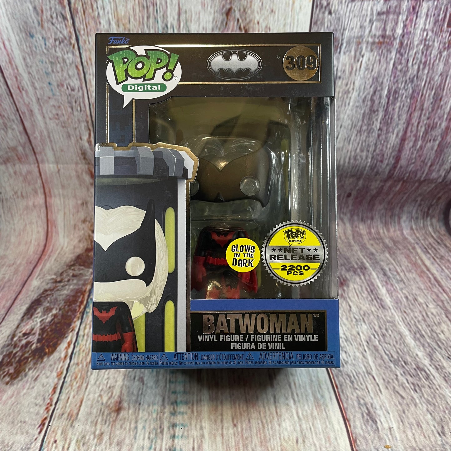 309 Batman, Batwoman (Glow in The Dark, NFT Release 2200 PCS) [1524 MINTED]