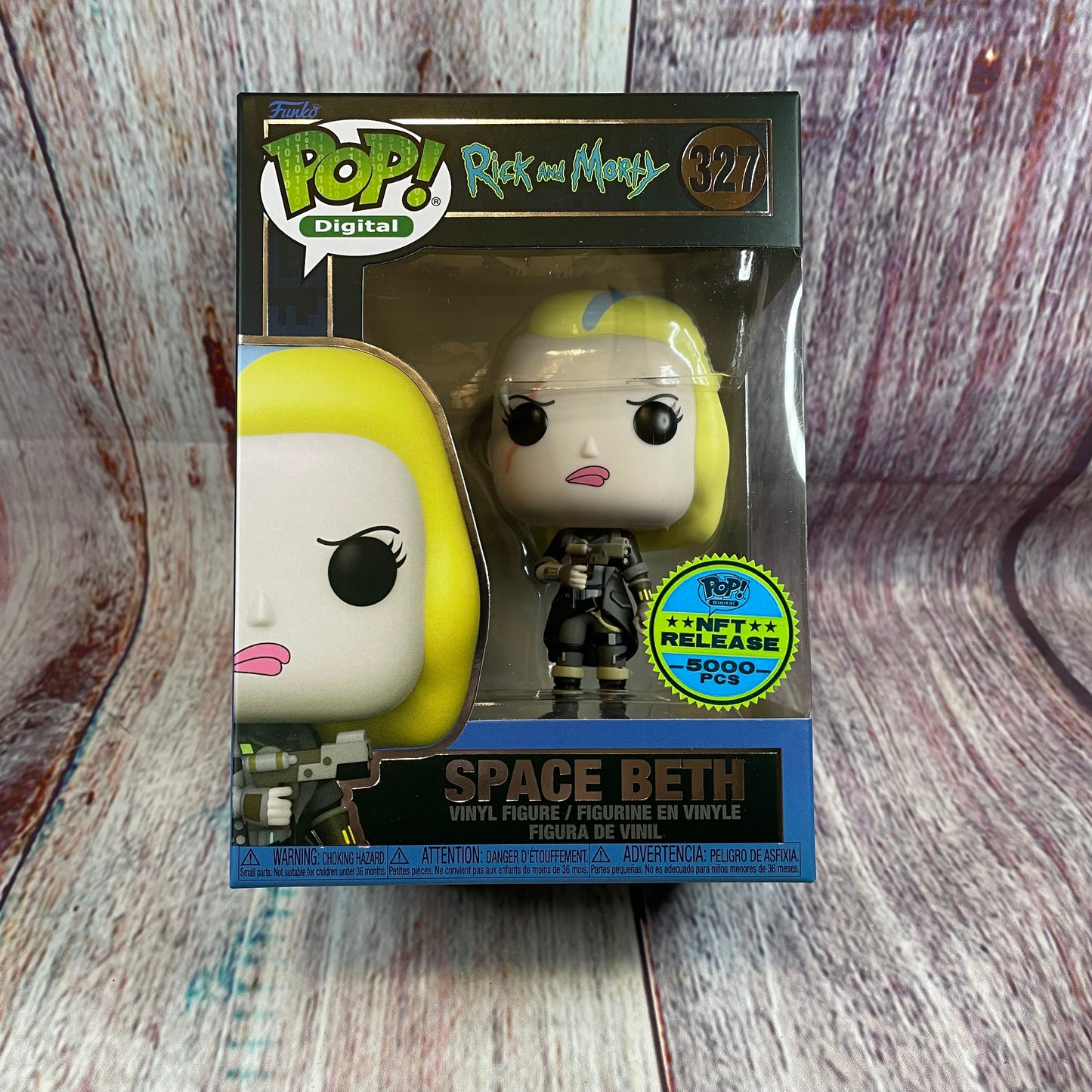 327 Rick and Morty, Space Beth (NFT Release 5000 PCS) [4687 MINTED]