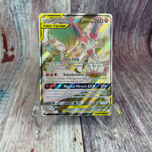 205/214 - Unbroken Bonds: Gardevoir & Sylveon GX