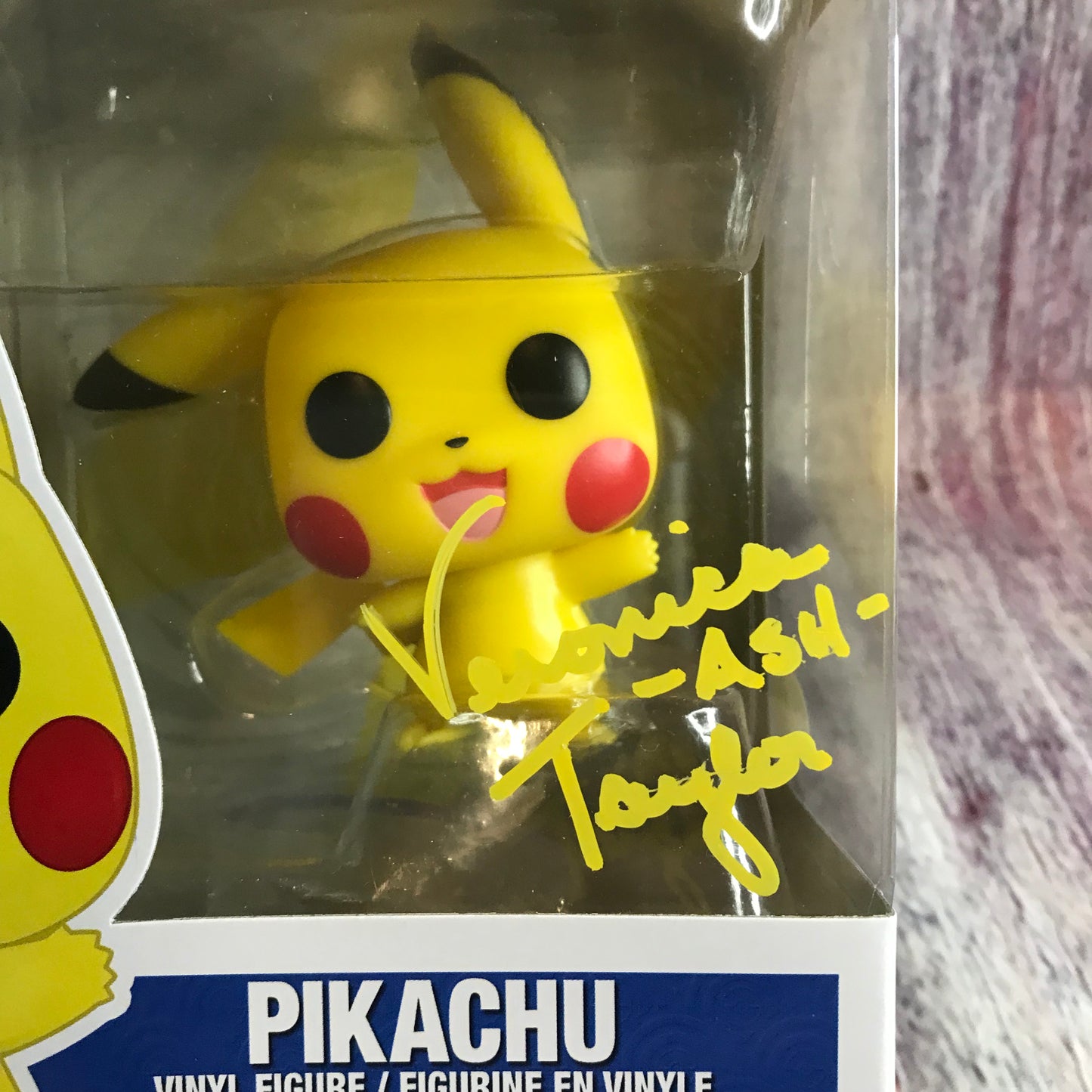 553 Signed Pokémon, Pikachu